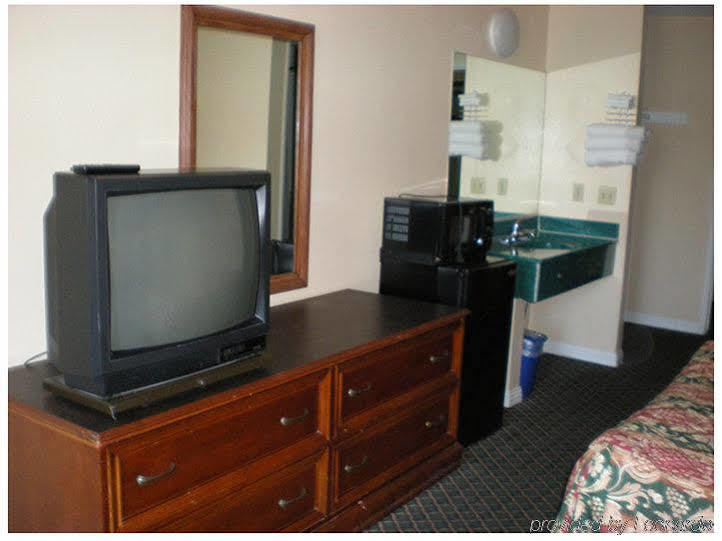 Hotel Corona Ca - Hwy 91 Εξωτερικό φωτογραφία