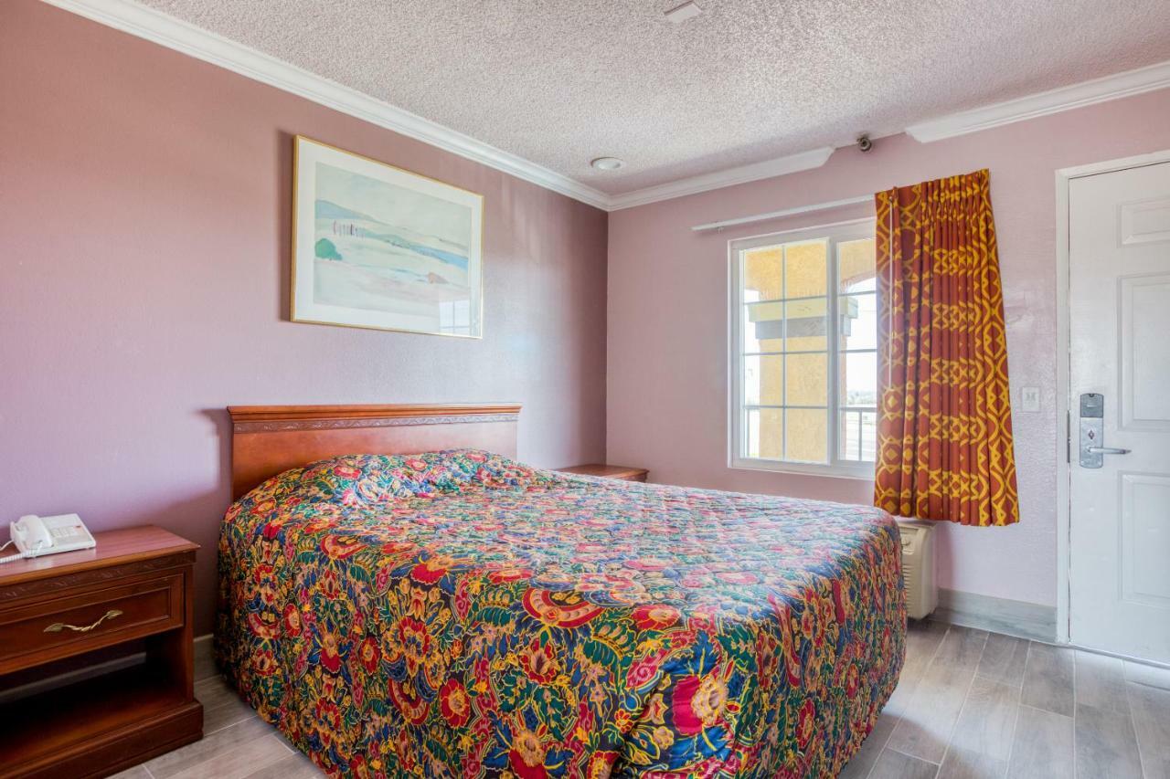Hotel Corona Ca - Hwy 91 Εξωτερικό φωτογραφία