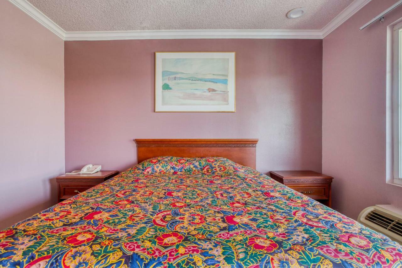 Hotel Corona Ca - Hwy 91 Εξωτερικό φωτογραφία