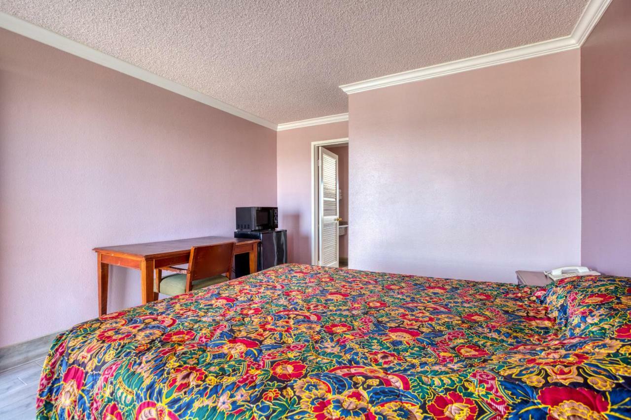 Hotel Corona Ca - Hwy 91 Εξωτερικό φωτογραφία