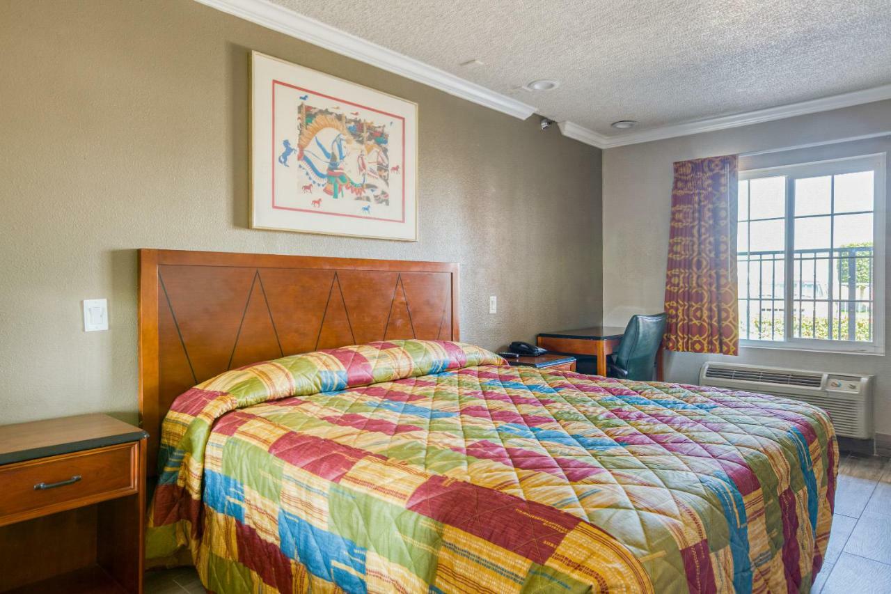Hotel Corona Ca - Hwy 91 Εξωτερικό φωτογραφία