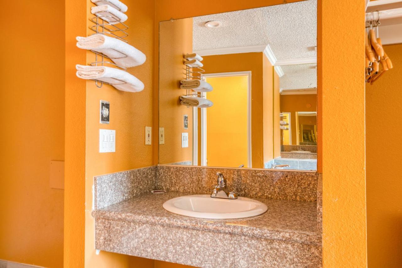 Hotel Corona Ca - Hwy 91 Εξωτερικό φωτογραφία